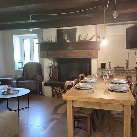 Maison Pyreneene Casa de Férias *